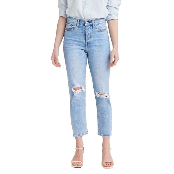 NWT Levi’s High Rise Wedgie Straight Leg Stretch Jeans Distressed Light Wash 26 - Picture 1 of 9